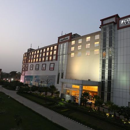 Country Inn & Suites By Radisson, มีรัท ภายนอก รูปภาพ