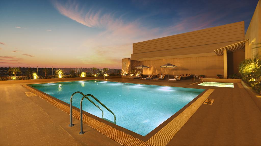 Country Inn & Suites By Radisson, มีรัท ภายนอก รูปภาพ